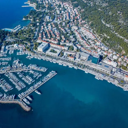 Apartman Lukiana*** Apartman *