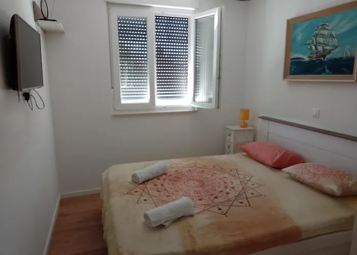 Apartman Lukiana*** Apartamento