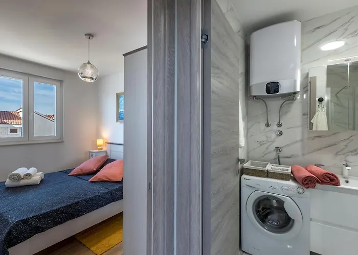 Apartman Lukiana*** * ספליט