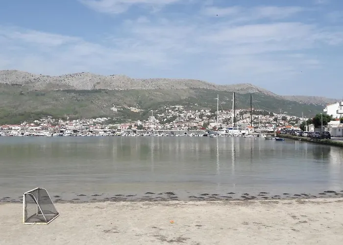 Apartman Lukiana*** ספליט