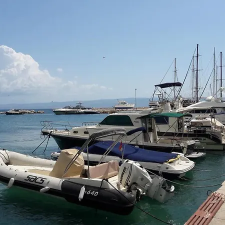 Apartman Lukiana*** * Split