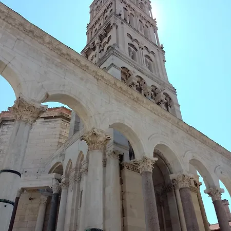 Apartman Lukiana*** Apartment