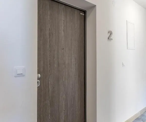 Апартаменты Apartman Lukiana*** *